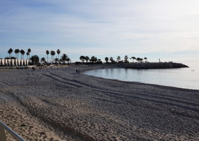 Plage de Fossan (med trädäcket i fonden)